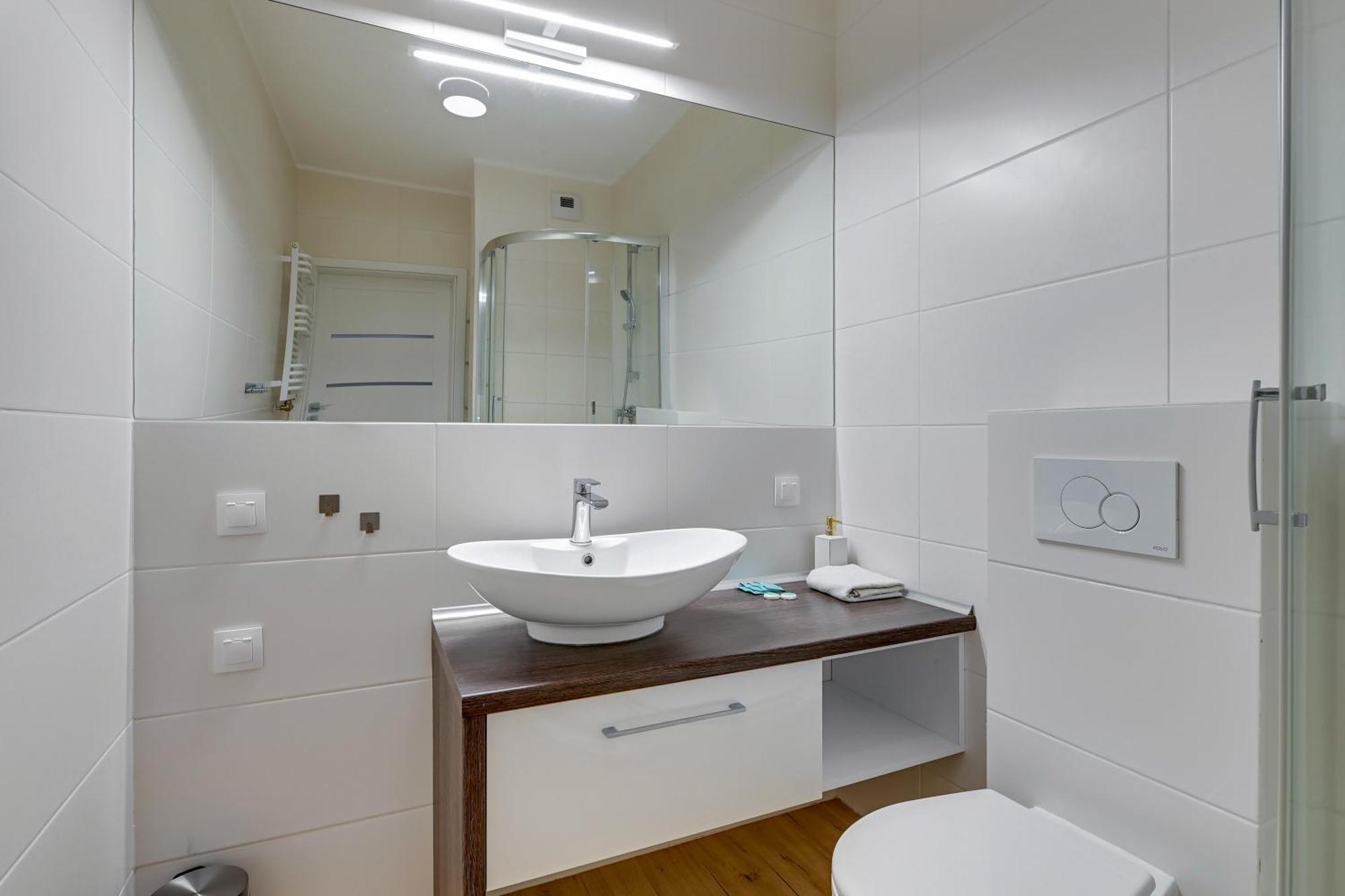 Apartament Nadmorskie Spektrum & Parking Gdańsk Exteriör bild