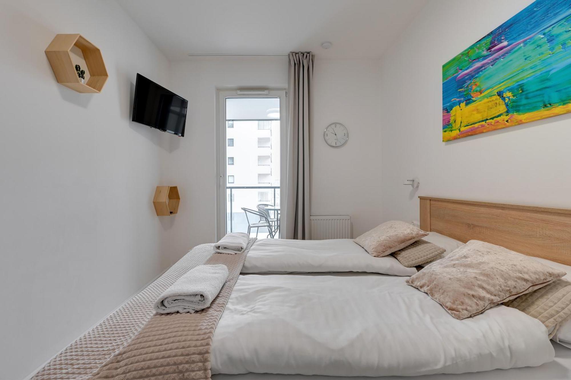 Apartament Nadmorskie Spektrum & Parking Gdańsk Exteriör bild